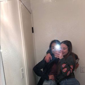 Meet your Posher, Sofia